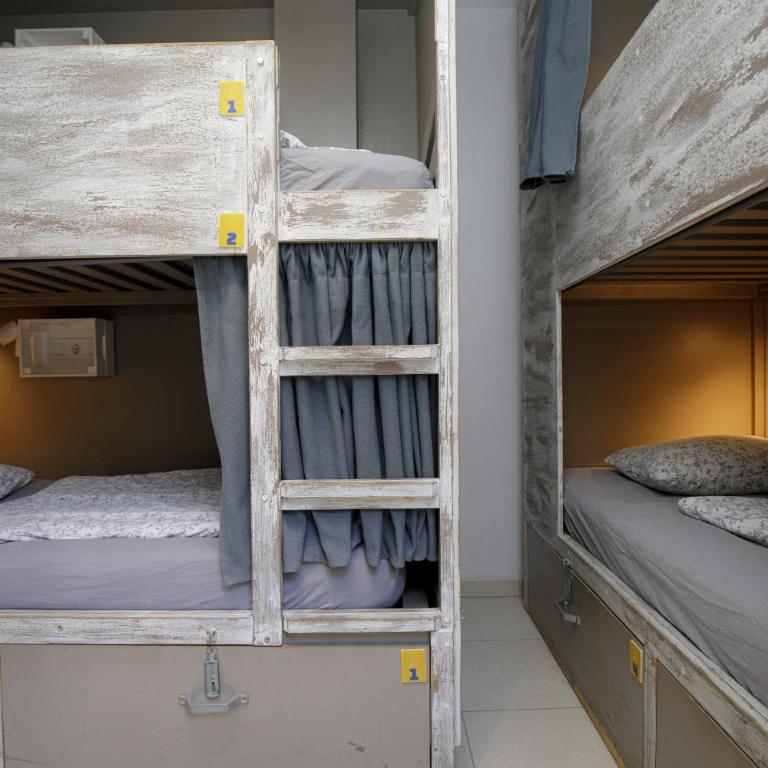 Onefam Sants - Cama en habitación compartida mixta de 4 camas - 7