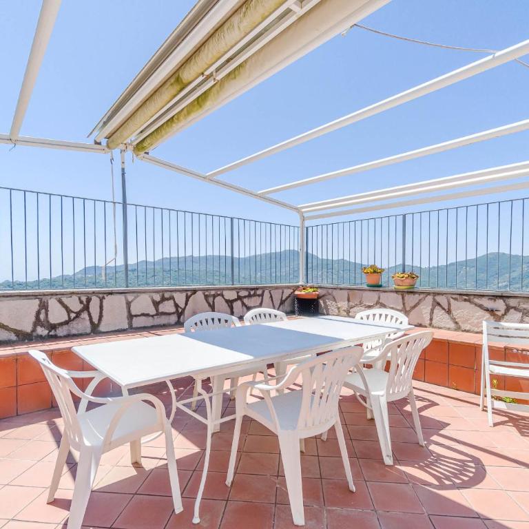 GuestHost - Exclusive Villa with pool & parking - Villa - 33