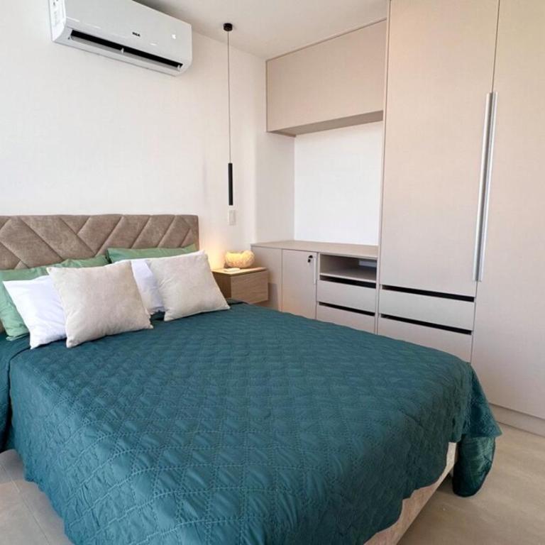 Vista al Mar, piscina - Two-Bedroom Apartment - 8