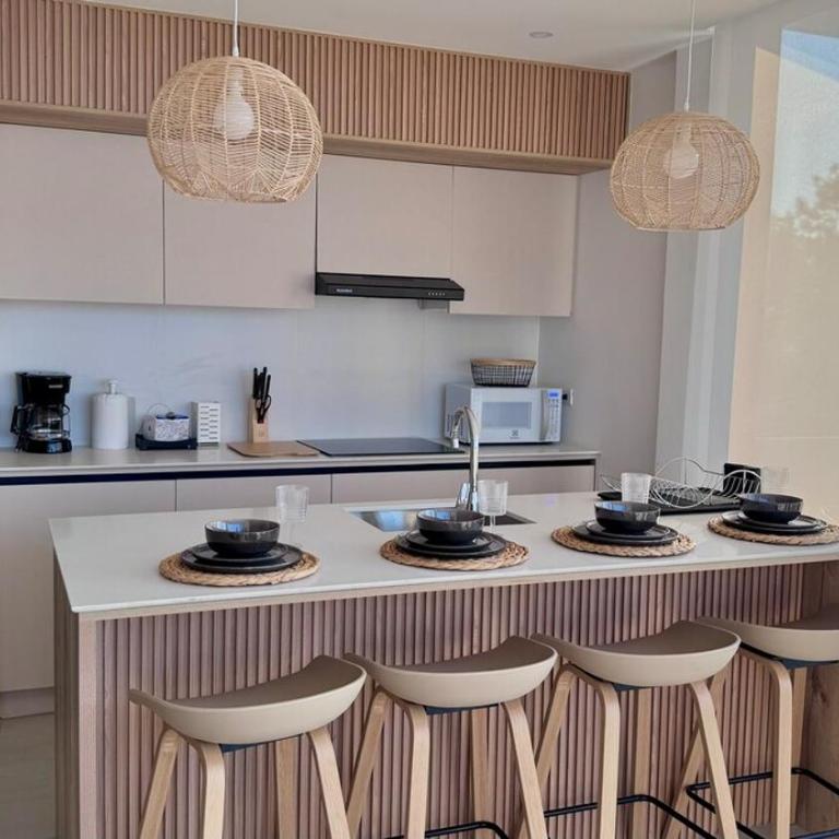 Vista al Mar, piscina - Two-Bedroom Apartment - 20
