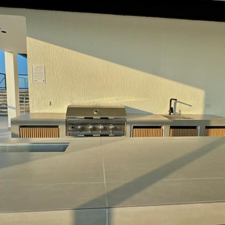 Vista al Mar, piscina - Two-Bedroom Apartment - 25
