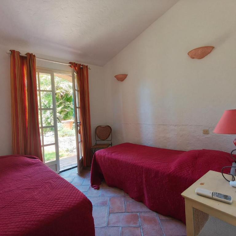 Villa Sanderling - A 3 km de St-Tropez - Villa climatisée avec piscine privée - Three-Bedroom House - 13