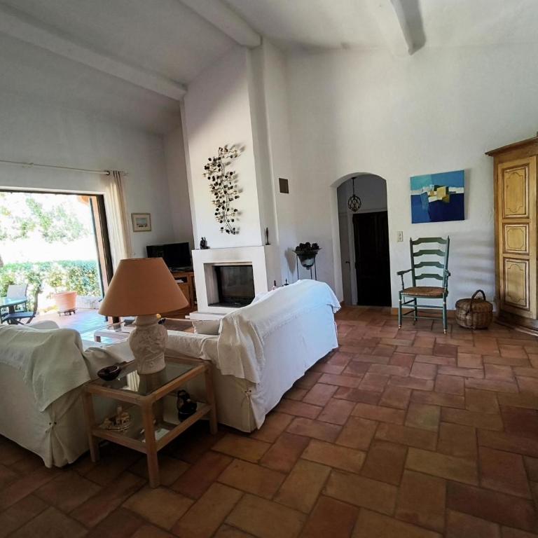 Villa Sanderling - A 3 km de St-Tropez - Villa climatisée avec piscine privée - Three-Bedroom House - 20