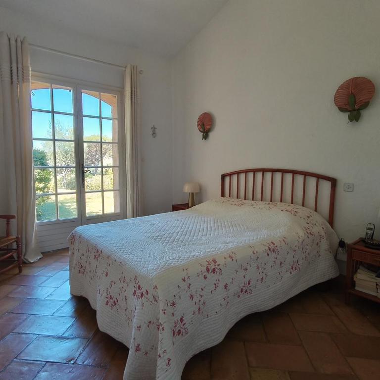 Villa Sanderling - A 3 km de St-Tropez - Villa climatisée avec piscine privée - Three-Bedroom House - 17