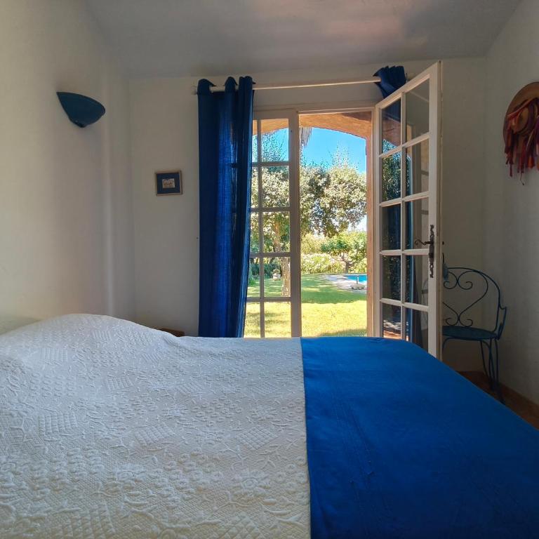 Villa Sanderling - A 3 km de St-Tropez - Villa climatisée avec piscine privée - Three-Bedroom House - 10
