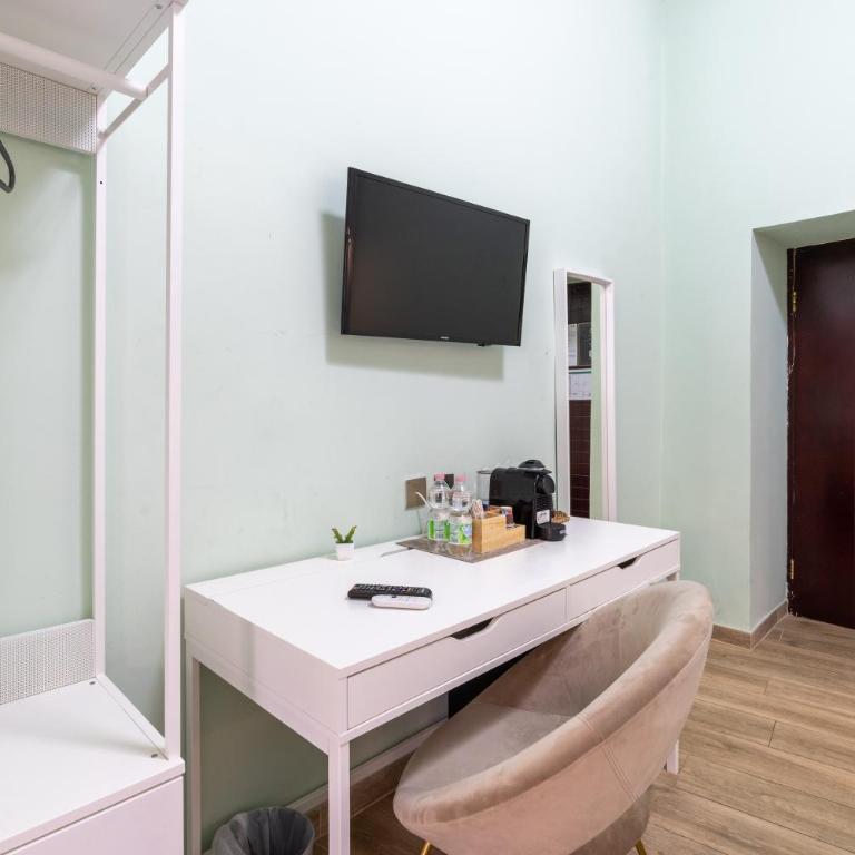 Giusi Rooms - Esquilino Harmony Guesthouse - Camera Matrimoniale Standard - 4