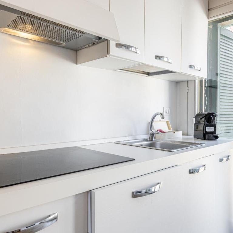 Bertini Terrace Luxury Apartment - Appartamento con 2 Camere da Letto e Terrazza - 14
