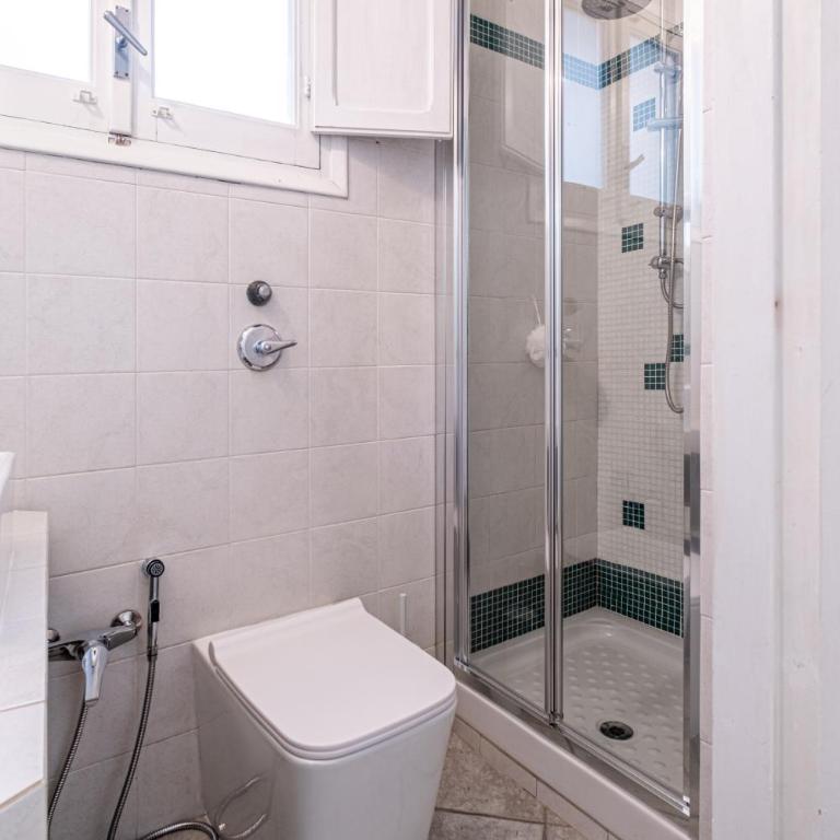 BISCOTTAI Port Apartments - Three-Bedroom Apartment - 23
