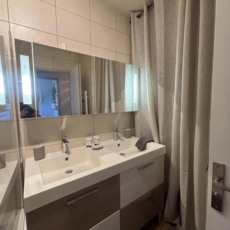 Appartement centre Saint- Tropez - Piscine - parking Privée - Apartment mit 1 Schlafzimmer - 7