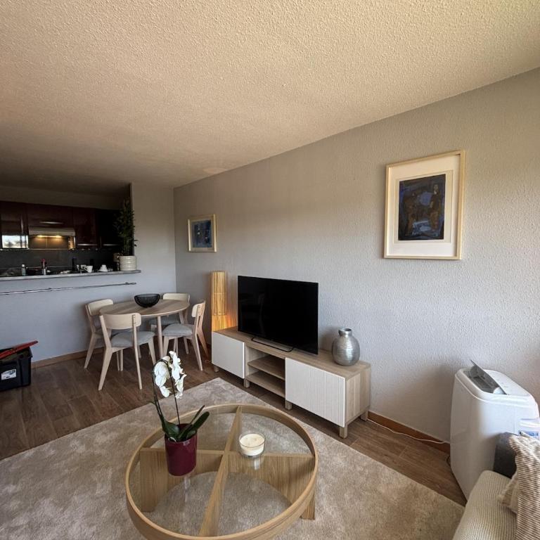 Appartement centre Saint- Tropez - Piscine - parking Privée - Apartment mit 1 Schlafzimmer - 2