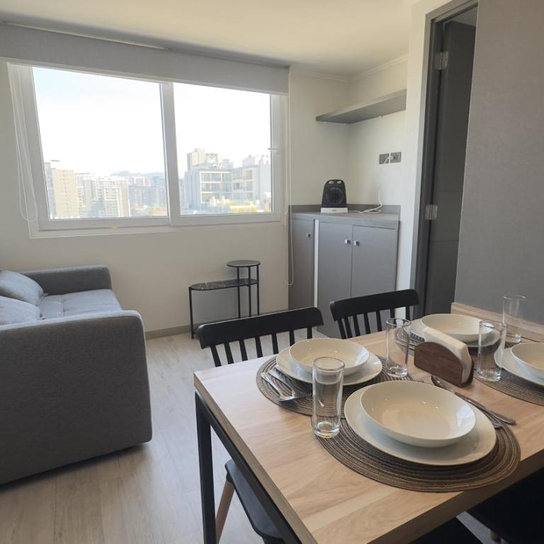 Oceana Suites Parque San Eugenio - One-Bedroom Apartment with City View - 2