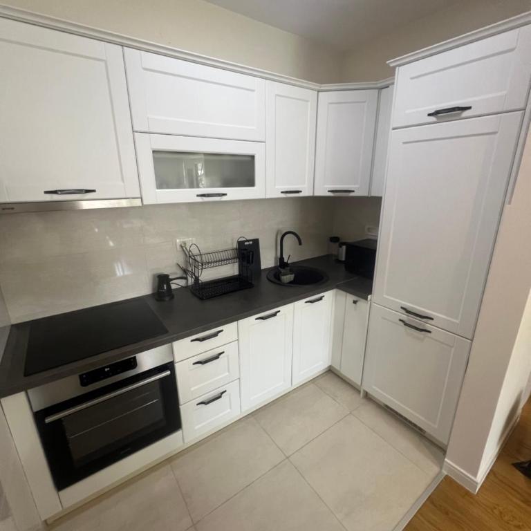 E&E Bar - One-Bedroom Apartment - 10