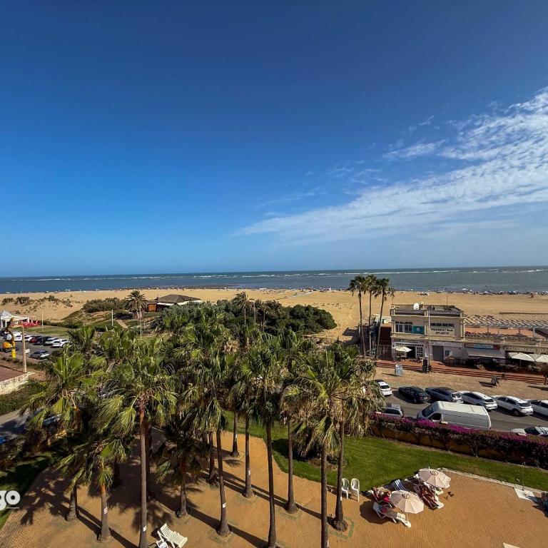 Beachfront Apartment - Sea View - COU02 - Three-Bedroom Apartment with Sea View - 2