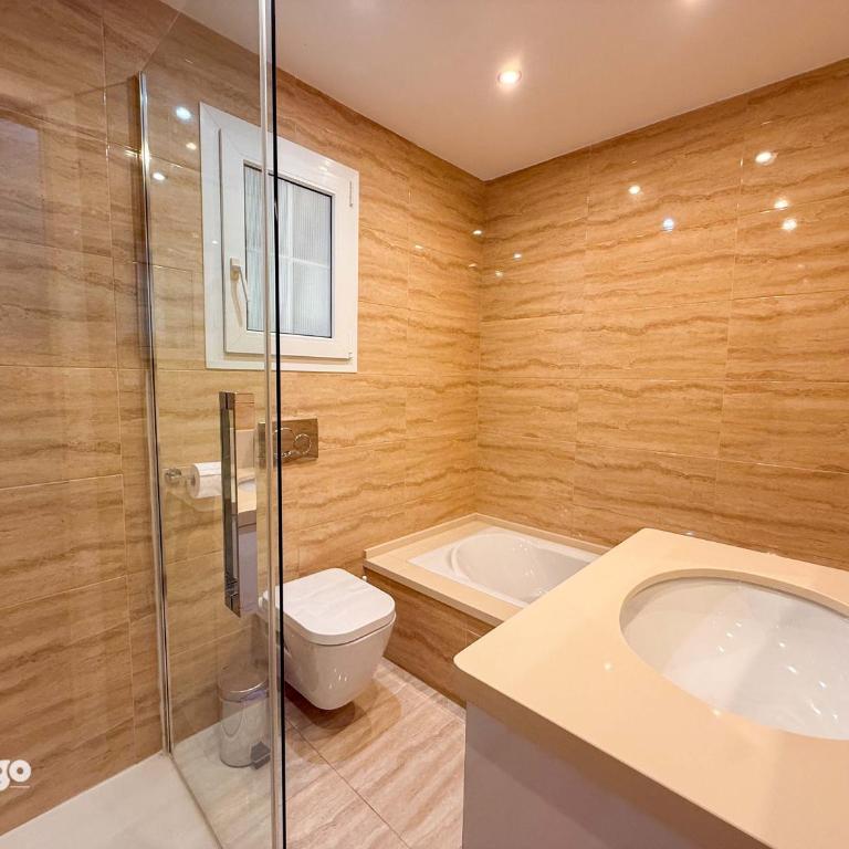 Beachfront Apartment - Sea View - COU02 - Three-Bedroom Apartment with Sea View - 8