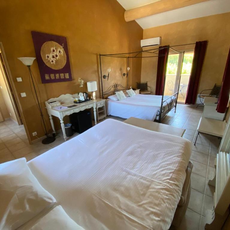 Mas De La Senancole & Spa - Suite Junior - Vue sur Jardin - 2