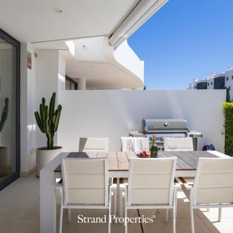 Modern Garden Villa Apartment with a Spacious Terrace - Apartamento - 4