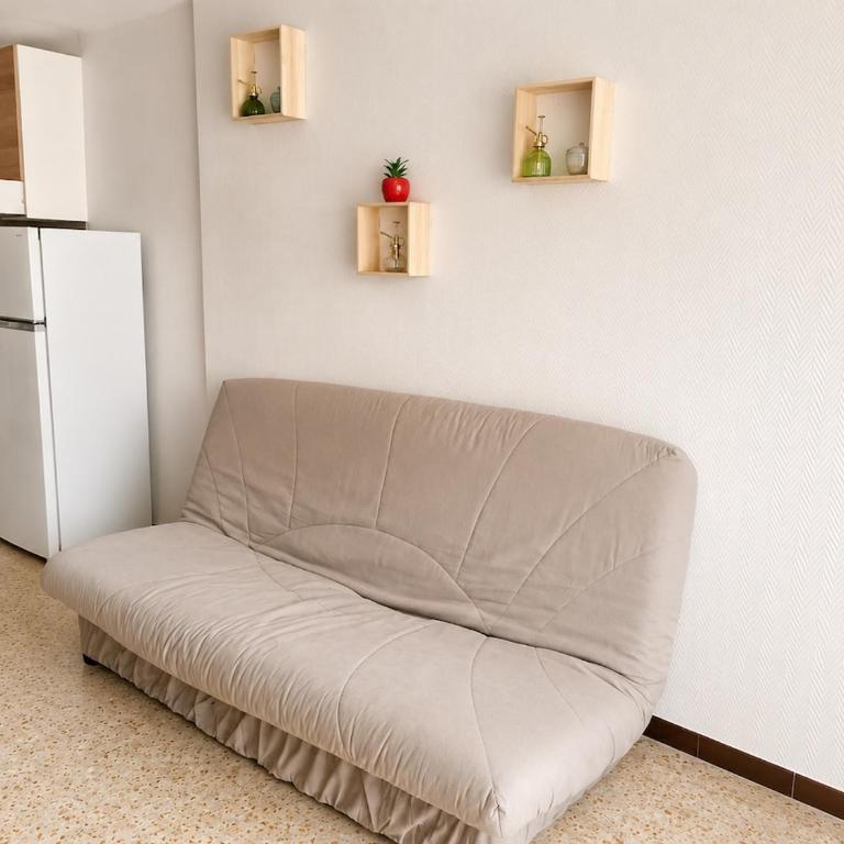 CAP Emeraude - One-Bedroom Apartment - 3