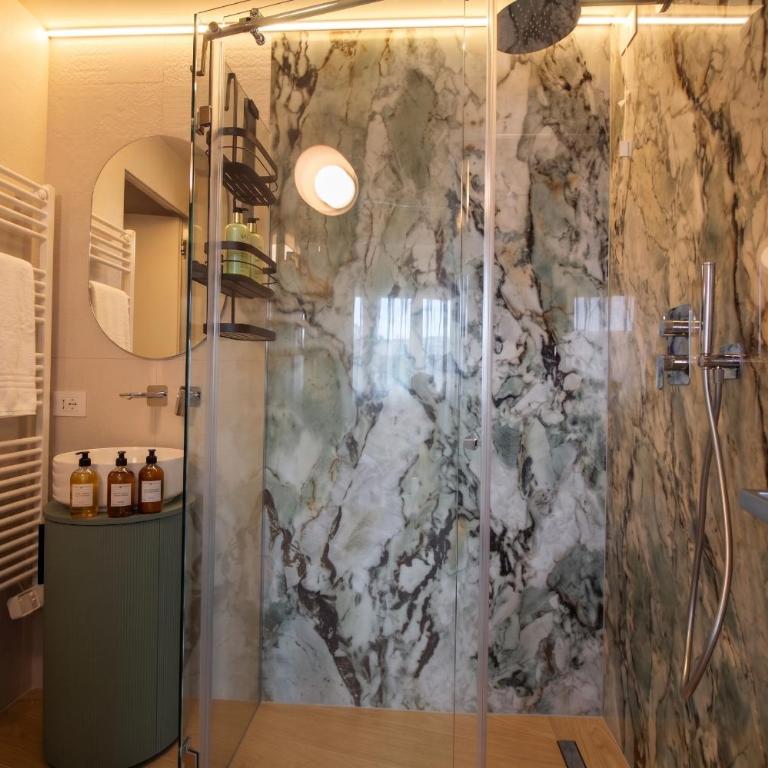 Panorama Apartment Peschiera - Suite con Vista Lago - 16