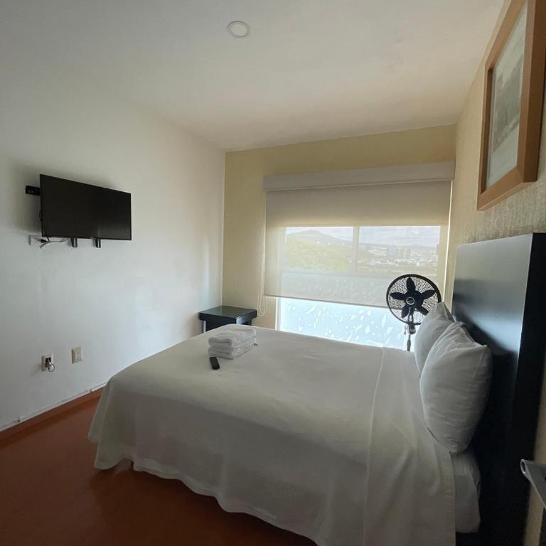 Penthouse with Pool, Gym & A/C - Apartamento Ático - 13