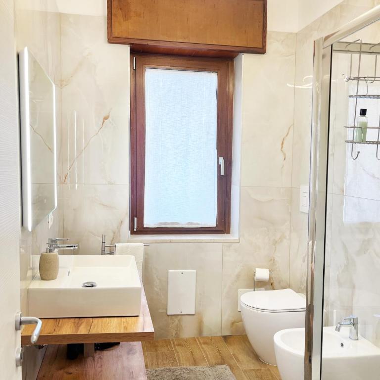 Salerno Place - Design House - Camera Matrimoniale/Doppia con Letti Singoli con Bagno Privato - 11