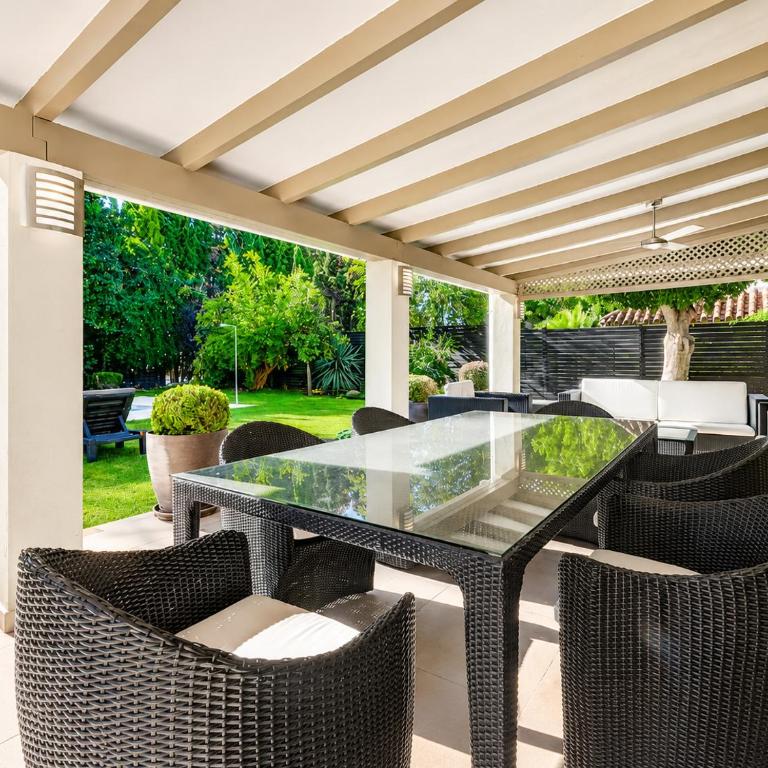 Stunning 5 Bedroom Villa in Puerto Banus with Pool - Villa - 41