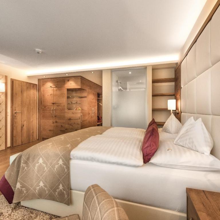 Hotel Bismarck - Doppelzimmer Schloss - 1