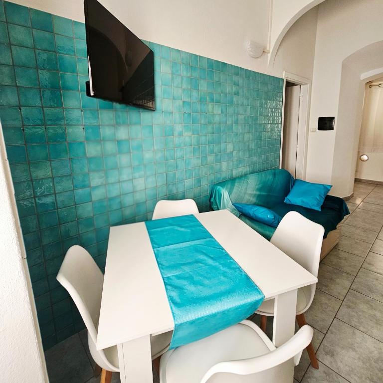 Domo Koralia - Appartamento in pieno centro - One-Bedroom Apartment with Balcony - 17