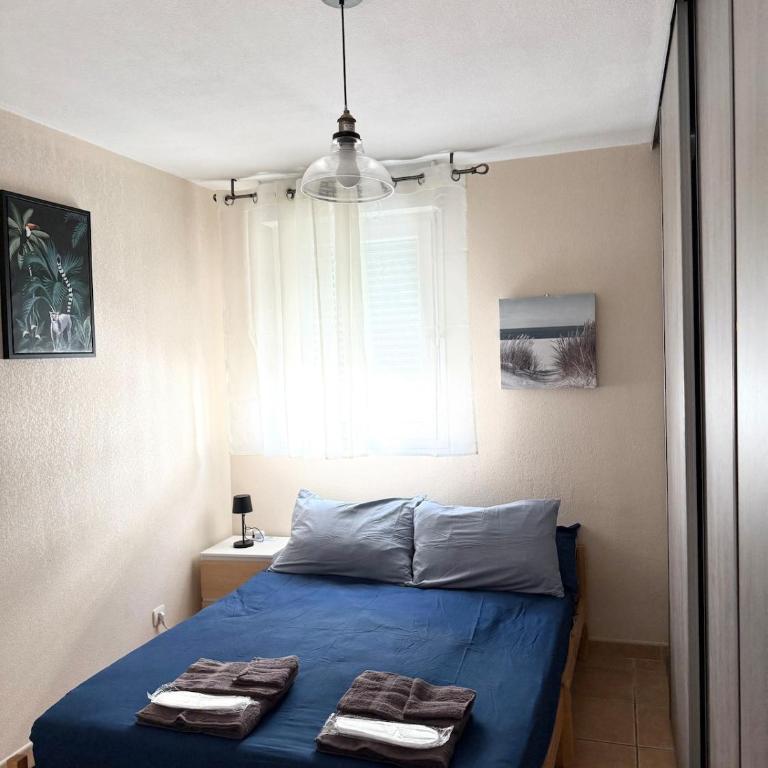 Terrace, aircon garage, elevator, near downtown - Apartment - 8
