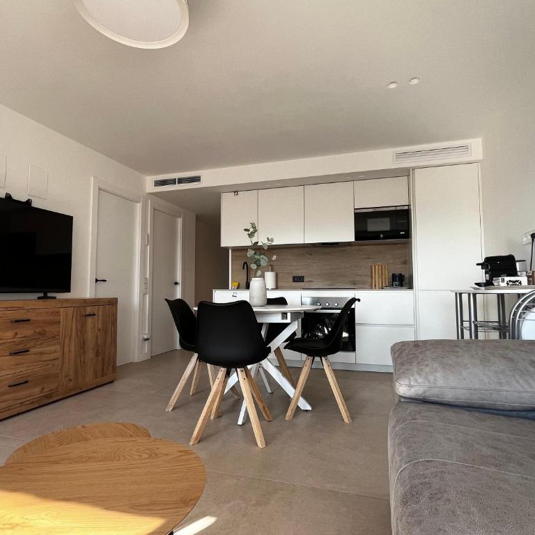 Apartamento premium en el centro de Dénia con vistas al castillo - Two-Bedroom Apartment with View - 32