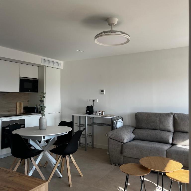 Apartamento premium en el centro de Dénia con vistas al castillo - Two-Bedroom Apartment with View - 35