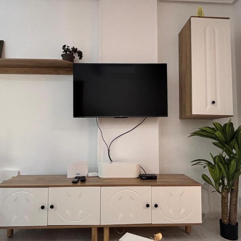 Spanish Oasis Escape with Pool 3 Min to Beach - Apartment mit 2 Schlafzimmern und Poolblick - 29