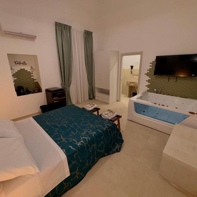 Suite Magna Grecia - King Room - 6