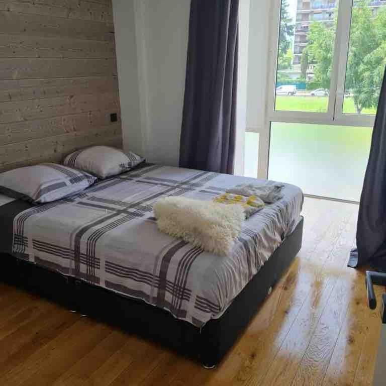69 m2 of Happiness 100 m from Lake - Appartement 2 Chambres - 17
