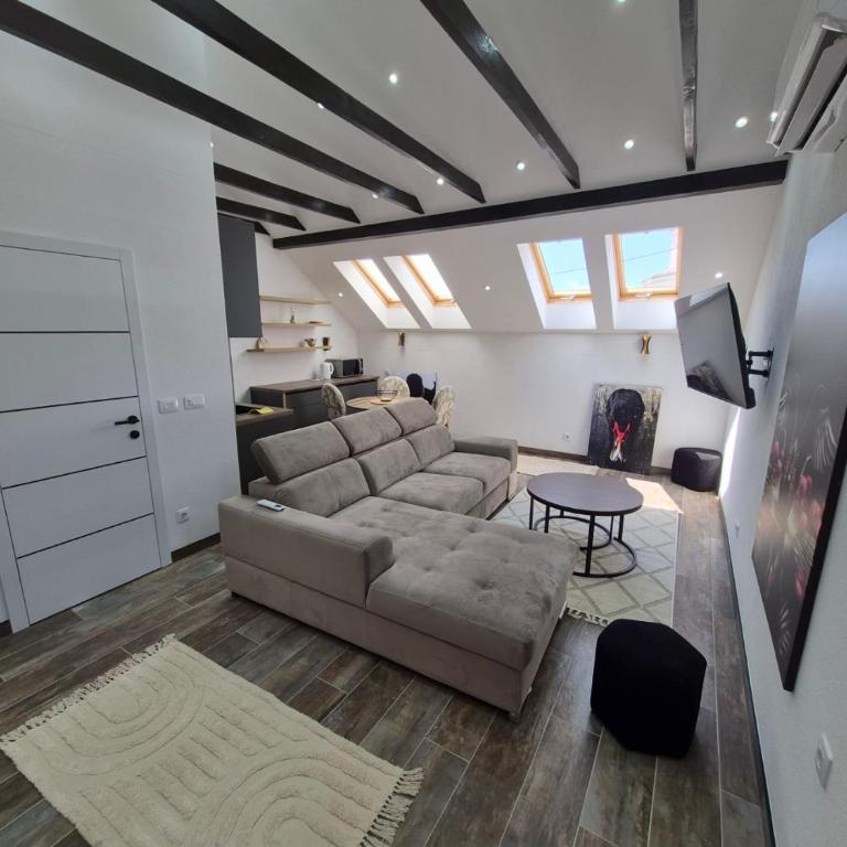 Black Swan Home Tuzla - Deluxe One-Bedroom Apartment - 5
