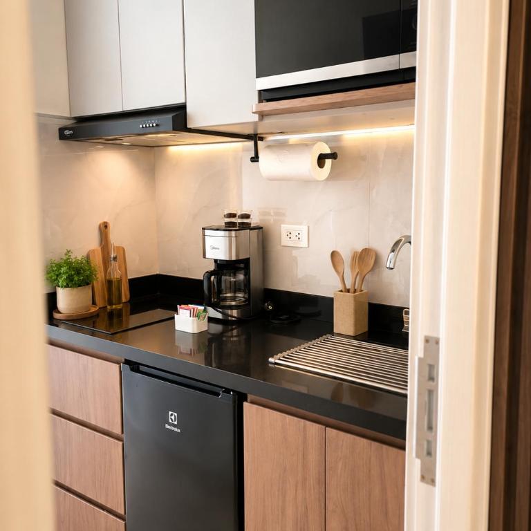 Luxury Suite Best Miraflores Location, close Kennedy Park - One-Bedroom Apartment - 16
