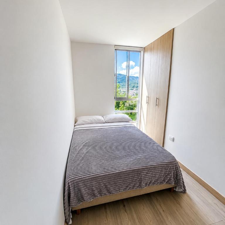 Apartamento Urban Manizales, Parking Gratis, Muy Central, Hermosas Vistas y Cómodo - Two-Bedroom Apartment - 6