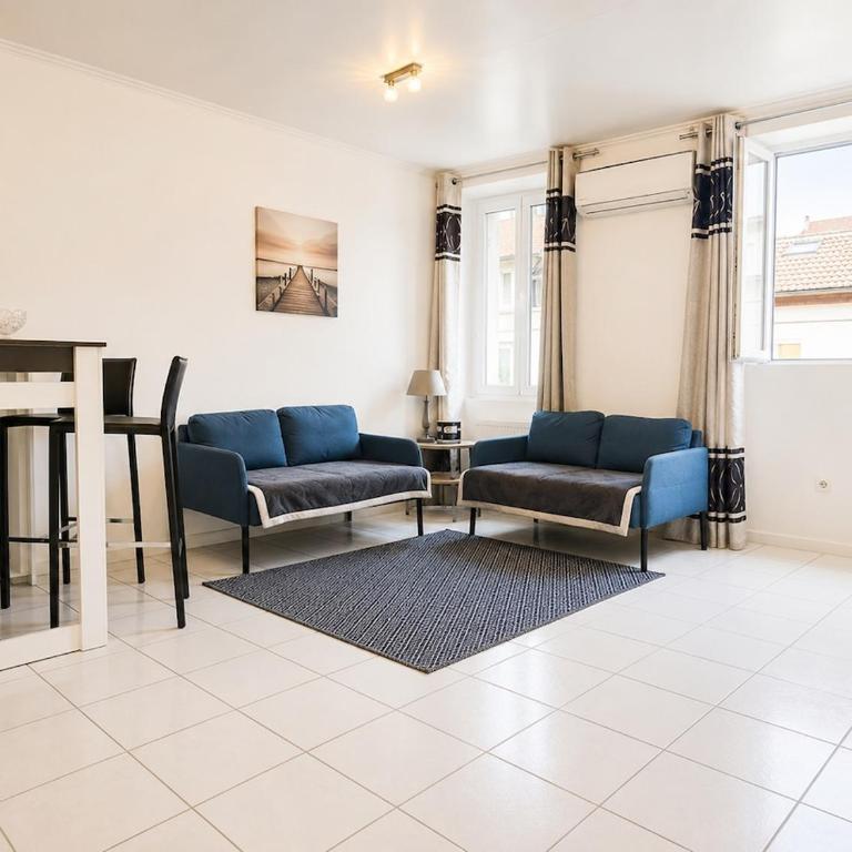 sejour climatisé avec chambres avec ventilateurs - Appartement 2 Chambres - 1