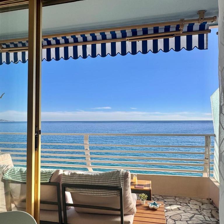 Casa Sud Menton vue mer exceptionnelle terrasse parking inclus climatisation - Monolocale con Vista Mare - 3