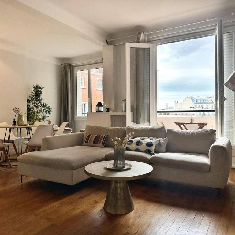 Charming Parisian Retreat with Eiffel Tower Views - Appartement - 1