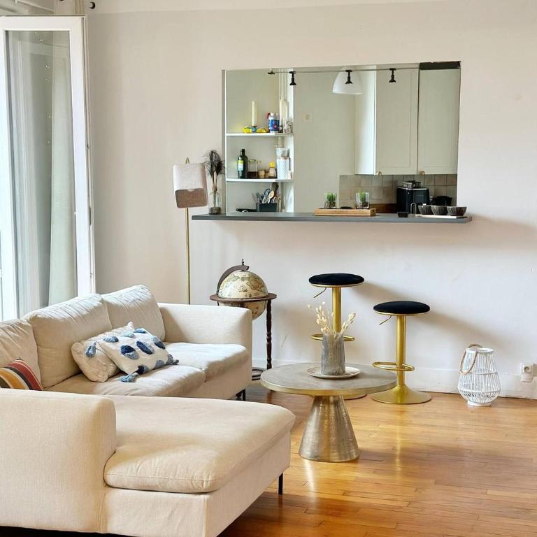 Charming Parisian Retreat with Eiffel Tower Views - Appartement - 2
