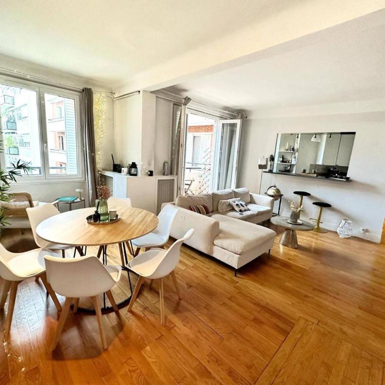 Charming Parisian Retreat with Eiffel Tower Views - Appartement - 18