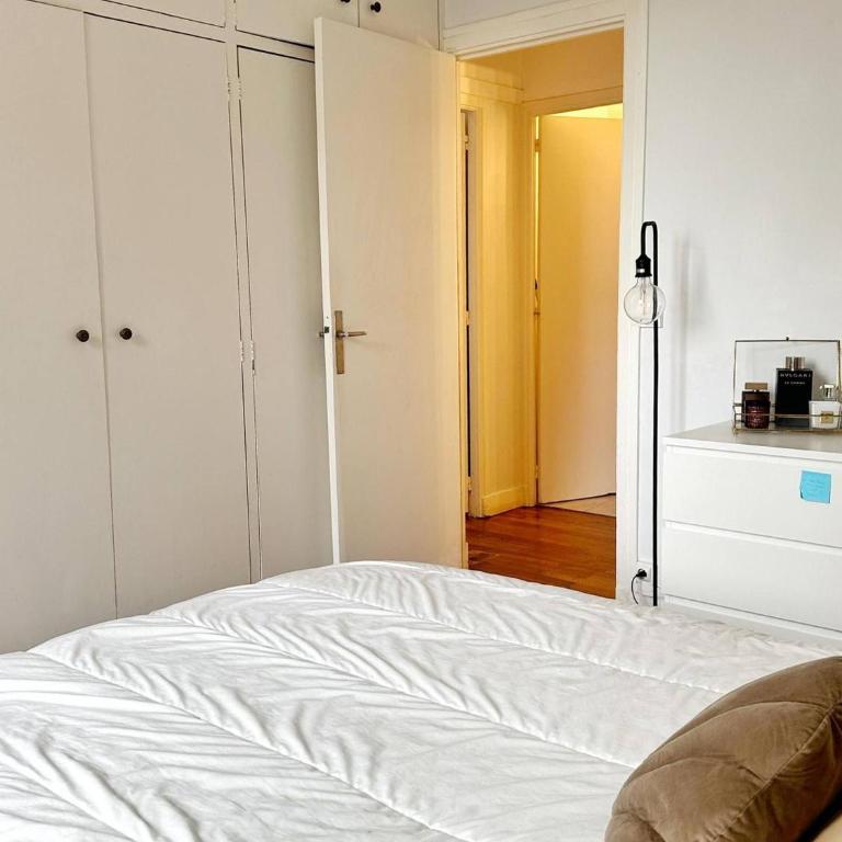 Charming Parisian Retreat with Eiffel Tower Views - Appartement - 21