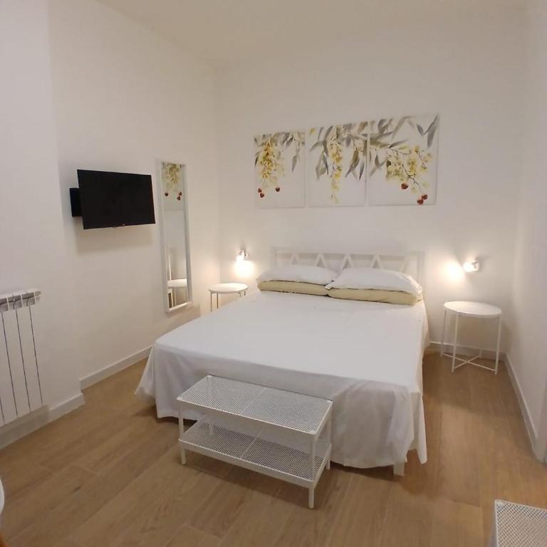 Rome Code Trastevere Guest House - Camera Matrimoniale con Balcone - 4