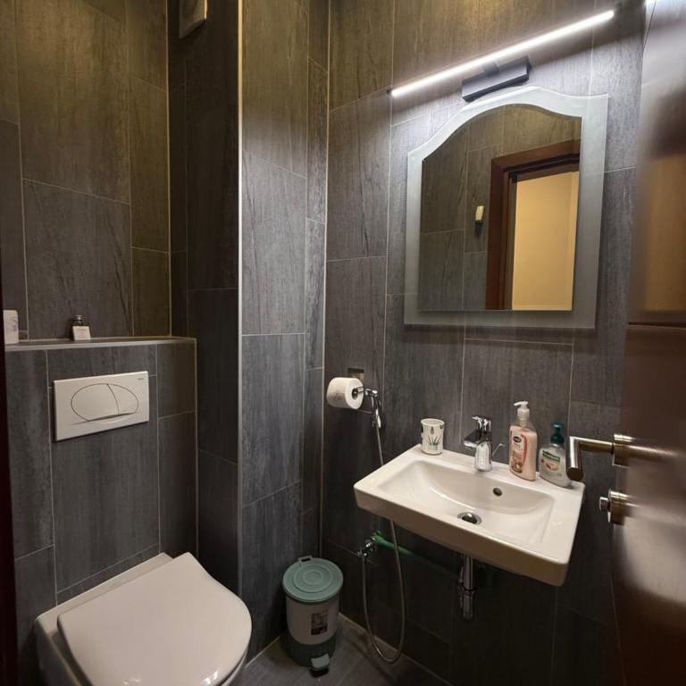 Lux Apartment - Two-Bedroom Apartment - 15
