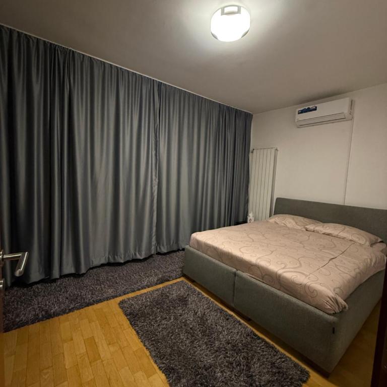 Lux Apartment - Two-Bedroom Apartment - 11