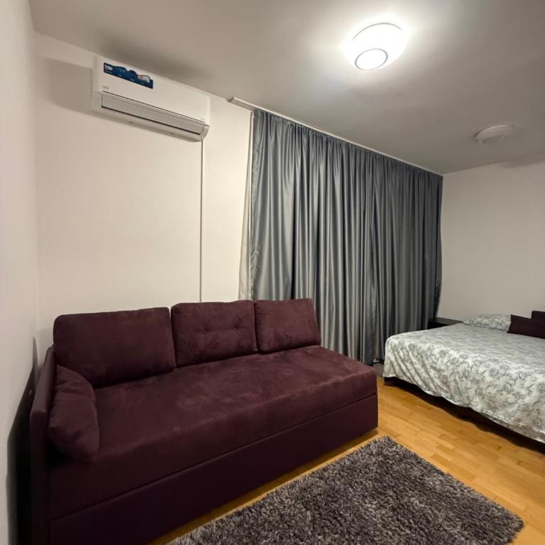 Lux Apartment - Two-Bedroom Apartment - 14