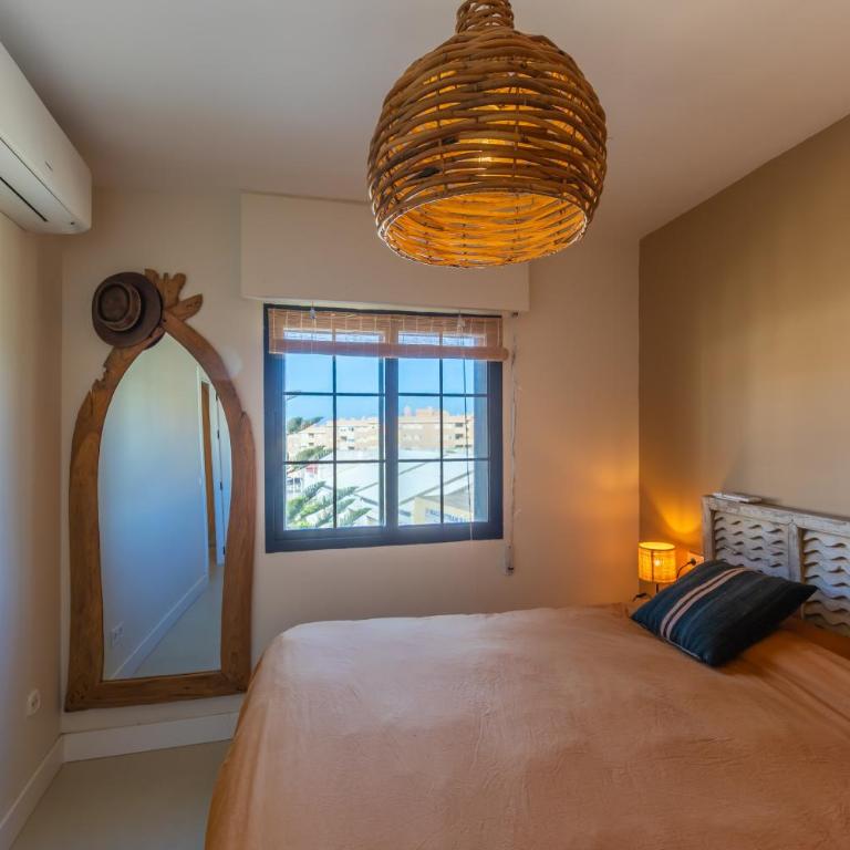 Refugio con dos terrazas - A 5 min de Playa de Los Lances y del Casco Antiguo - Apartamento Superior de 2 dormitorios - 43