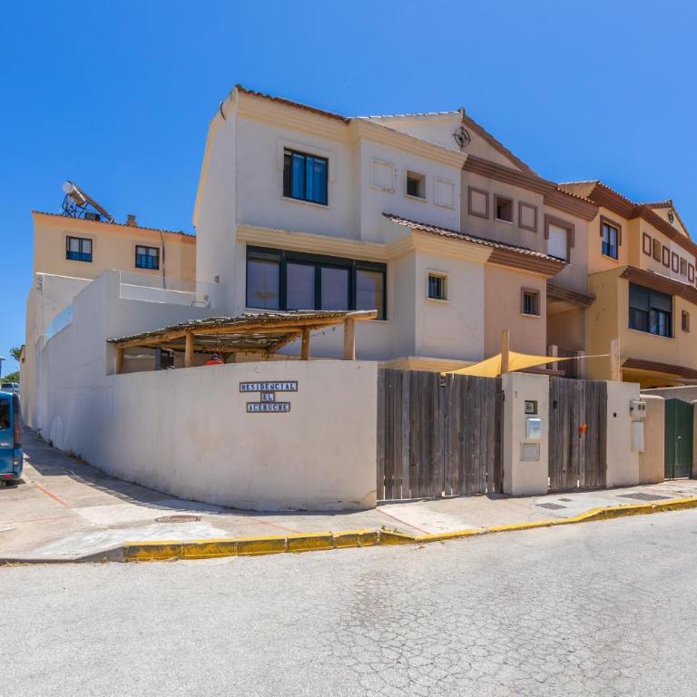 Refugio con dos terrazas - A 5 min de Playa de Los Lances y del Casco Antiguo - Apartamento Superior de 2 dormitorios - 54