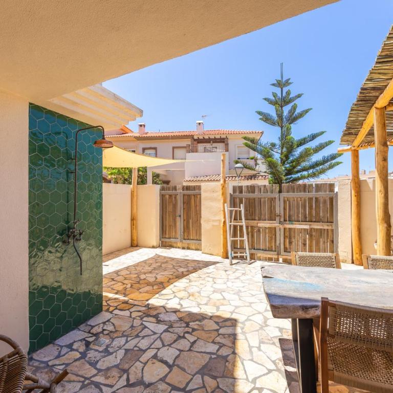 Refugio con dos terrazas - A 5 min de Playa de Los Lances y del Casco Antiguo - Apartamento Superior de 2 dormitorios - 63