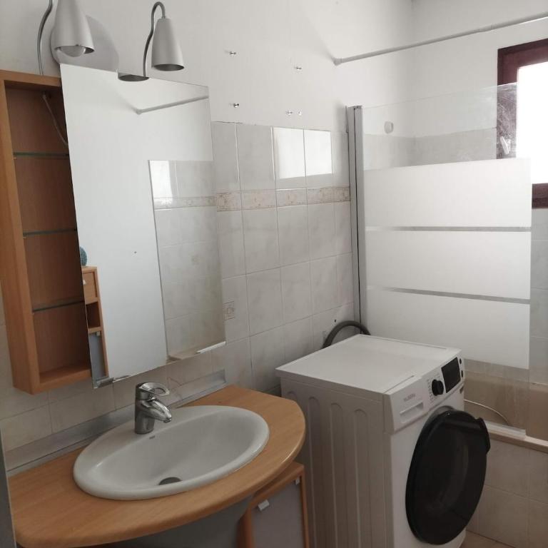 Maison 80 m2 - proche des plages - Maison 2 Chambres - 8